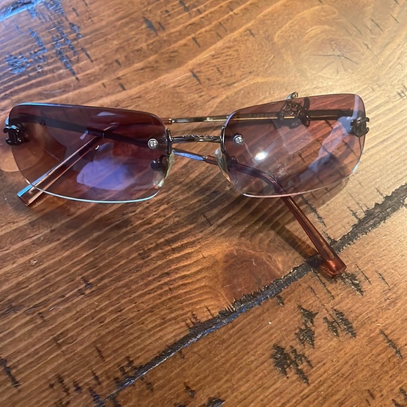 Chanel vintage sunglasses. - Picture 4 of 14